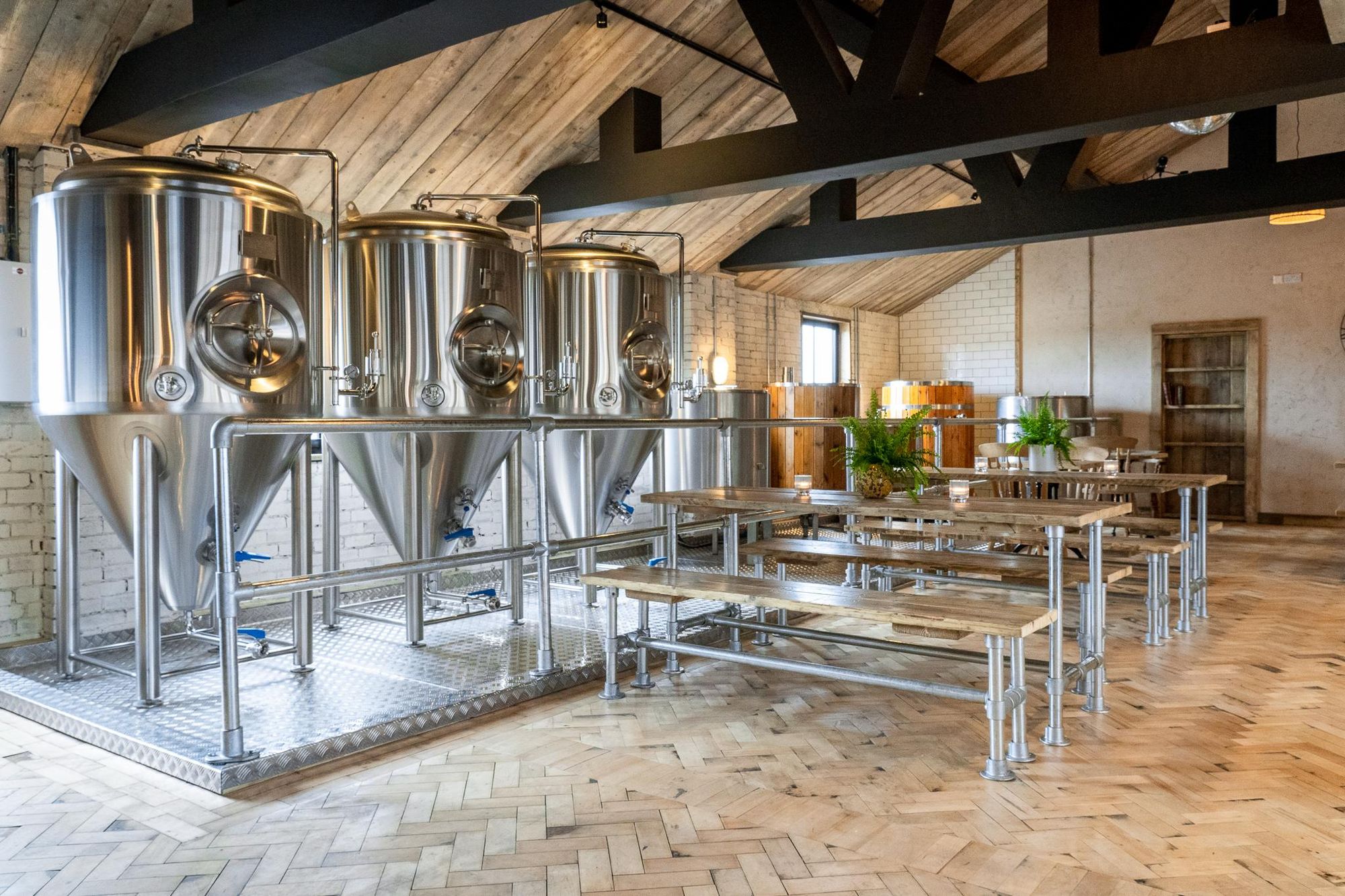 (Brewery, Bar, Key). Published on 08-10-2024