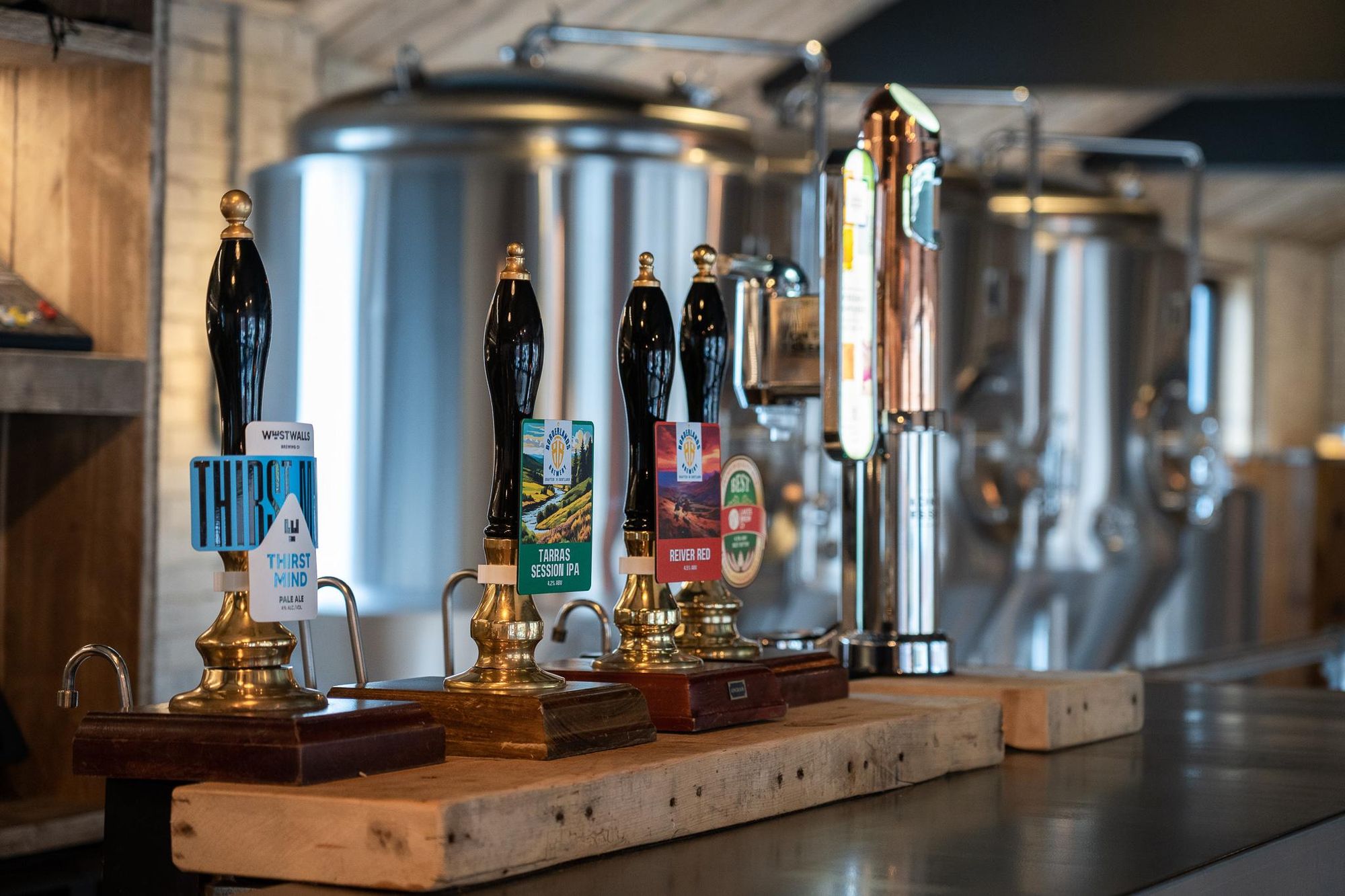 (Pub, Bar). Published on 08-10-2024