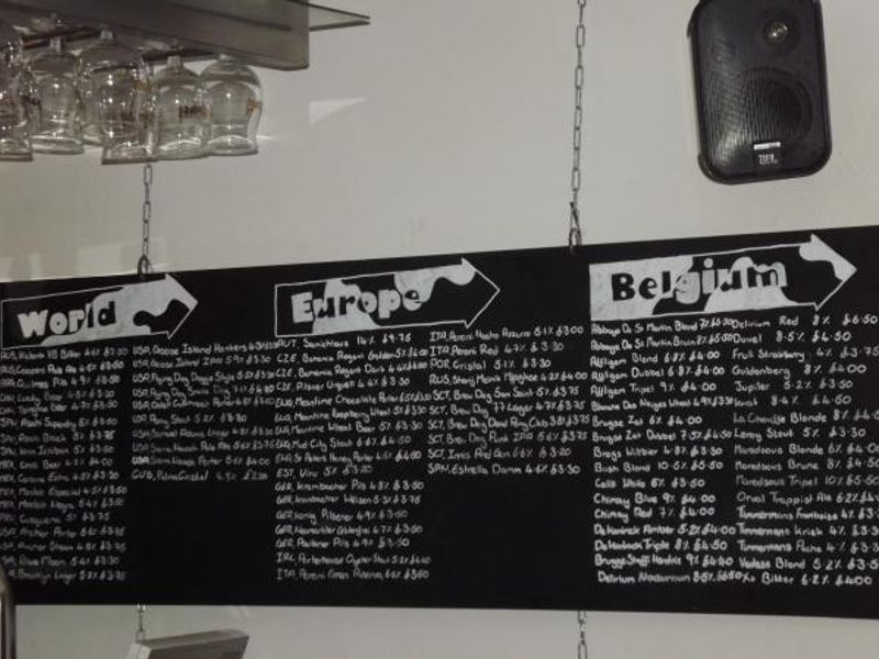 Moo Bar bottled beer list. (Pub, Bar). Published on 26-04-2014