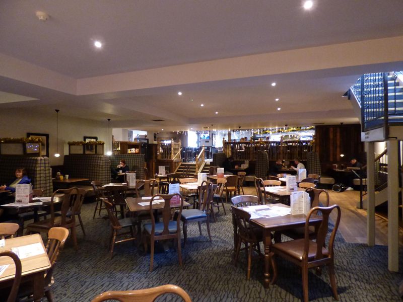 (Pub, Restaurant). Published on 07-12-2016