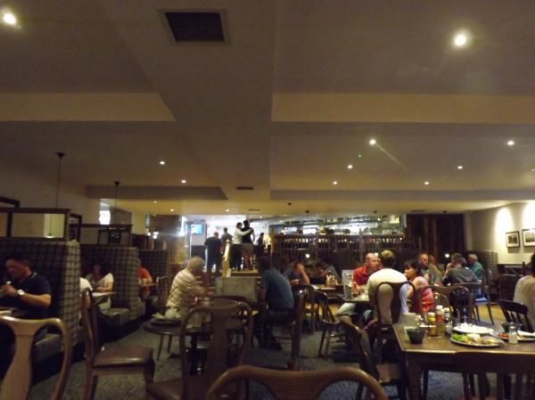 (Pub, Bar). Published on 31-07-2014