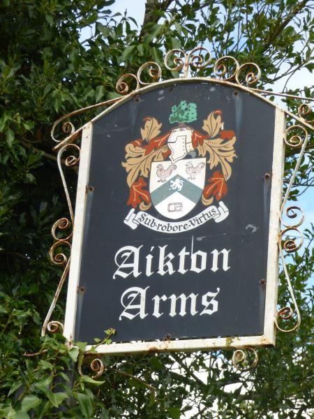 (Pub, Sign). Published on 26-08-2016