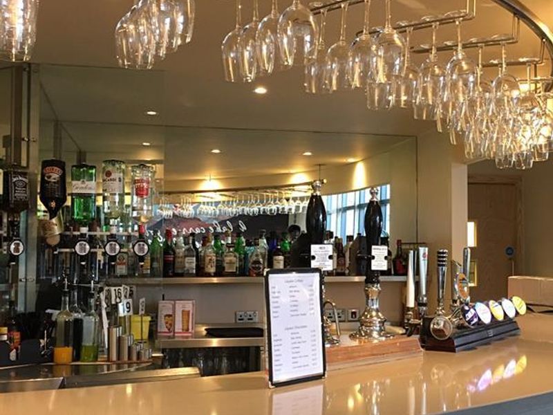 (Pub, Restaurant). Published on 19-09-2018 
