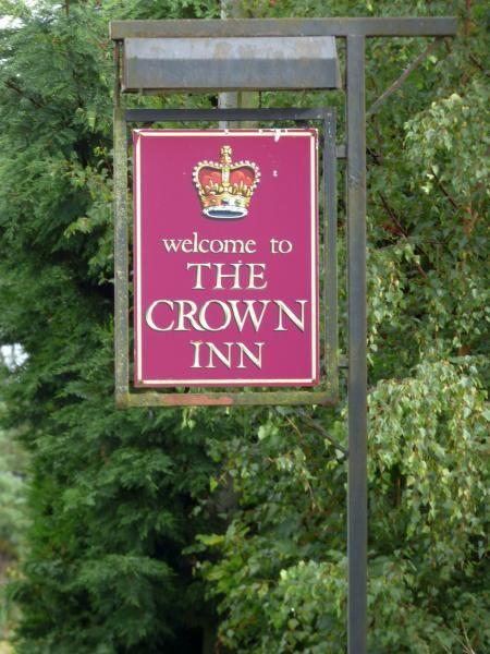 (Pub, Sign). Published on 24-08-2016