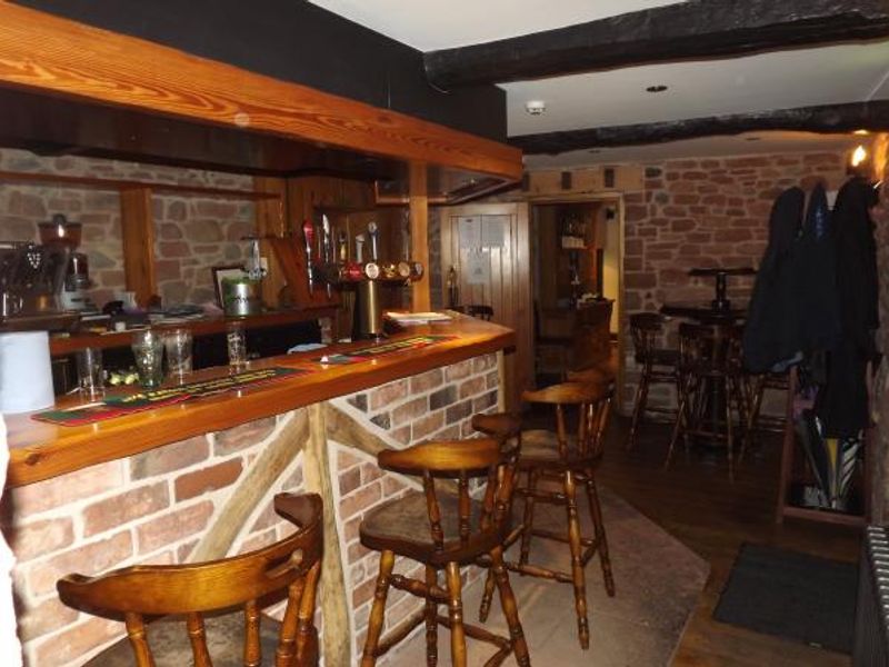 Cross Keys Side Bar. (Pub, Bar). Published on 14-04-2014