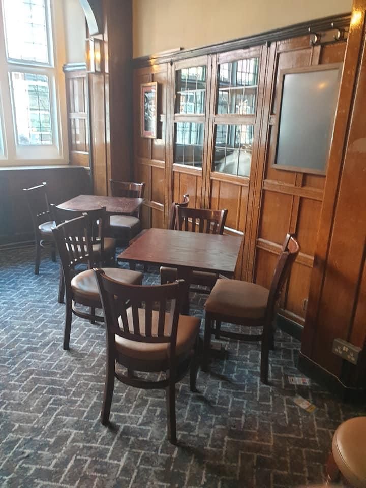 (Pub, Bar). Published on 28-09-2024