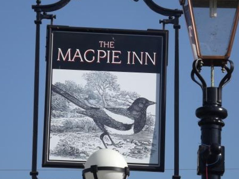 Magpie Inn sign. (Pub, Sign). Published on 17-04-2014