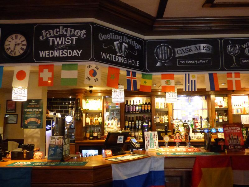 (Pub, Bar). Published on 24-06-2018