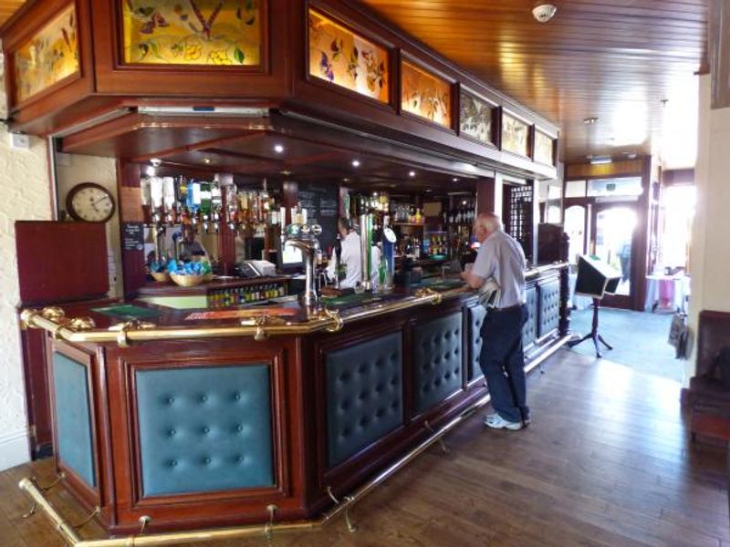 (Pub, Bar). Published on 22-06-2015 