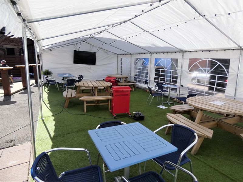 (Pub, Garden). Published on 24-05-2021