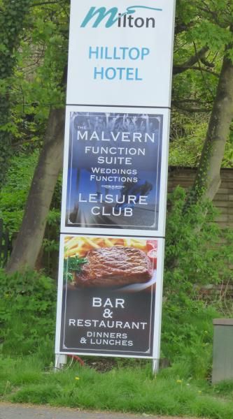 (Pub, Sign). Published on 11-05-2015