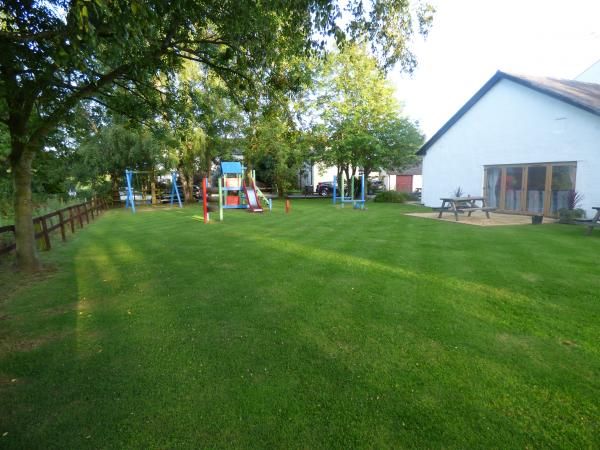 (Pub, External, Garden). Published on 09-08-2015