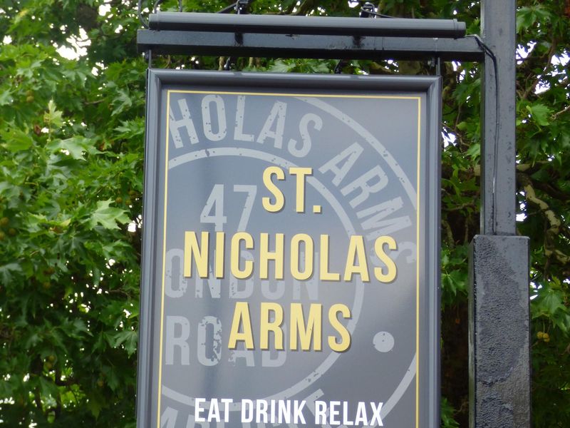 (Pub, Sign). Published on 06-08-2019