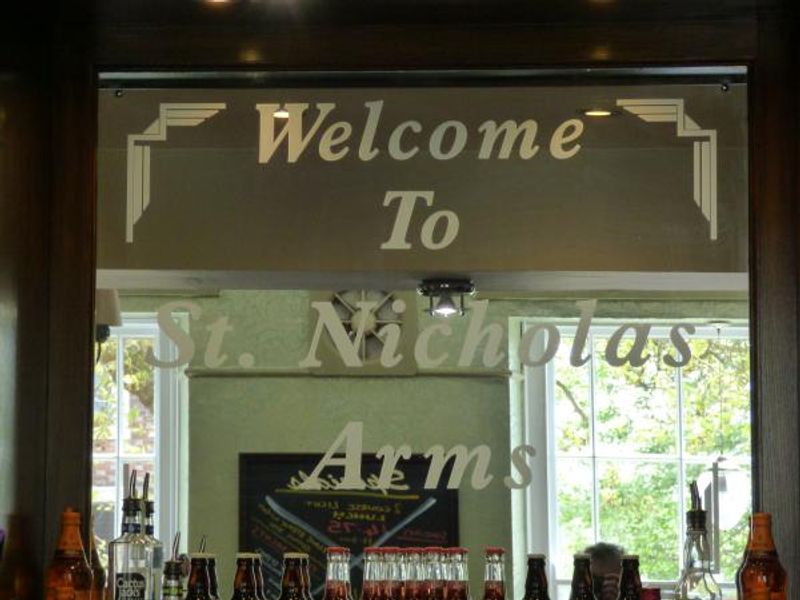 (Pub, Bar, Sign). Published on 11-05-2015