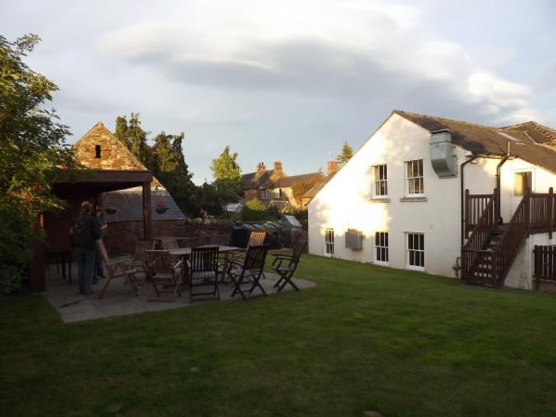 Black Swan Culgaith beer garden. (Pub, Garden). Published on 17-05-2014