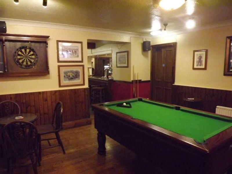 (Pub, Bar). Published on 27-09-2014