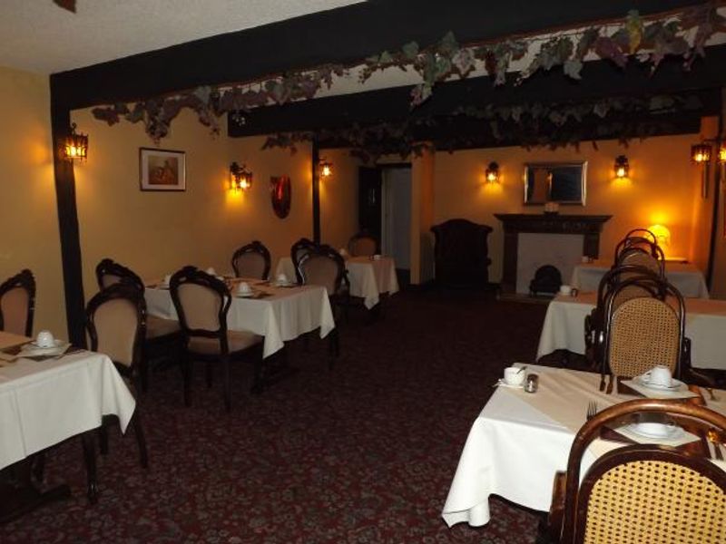 String of Horses lounge. (Pub, Bar). Published on 11-05-2014