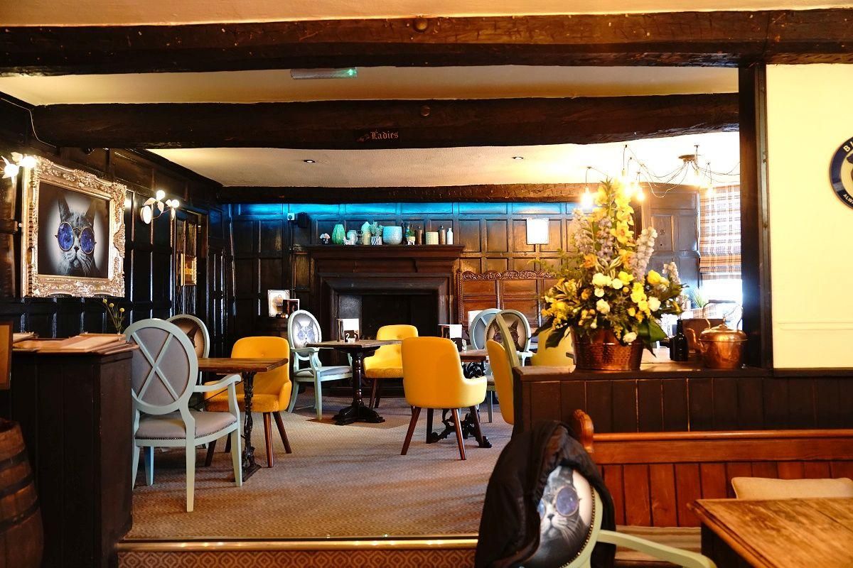 (Pub, Restaurant). Published on 27-10-2020