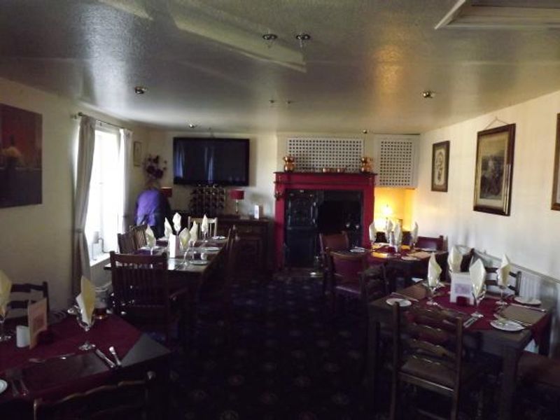 Stone Inn bar. (Pub, Bar). Published on 11-05-2014