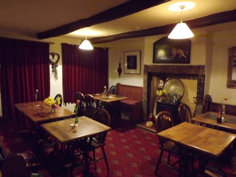 Old Crown HN dining. (Pub, Bar). Published on 11-05-2014