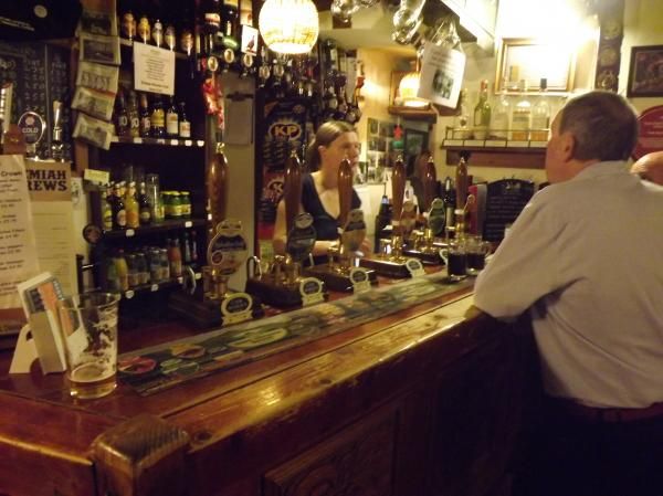 old crown HN bar. (Pub, Bar). Published on 11-05-2014