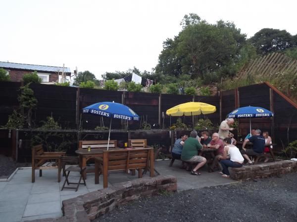 Black Lion Hethersgill garden. (Pub, Garden). Published on 28-03-2014
