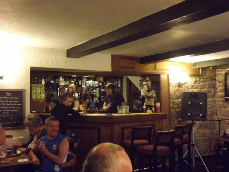 Black Lion Hethersgill bar. (Pub, Bar). Published on 28-03-2014