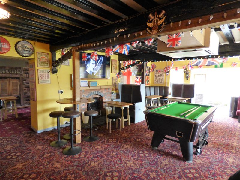 (Pub, Bar). Published on 21-05-2018