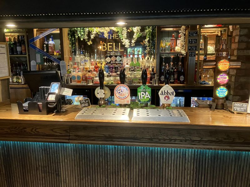 Bell,  Crowmarsh Gifford - Main Bar - July 2025. Published on 14-08-2025 