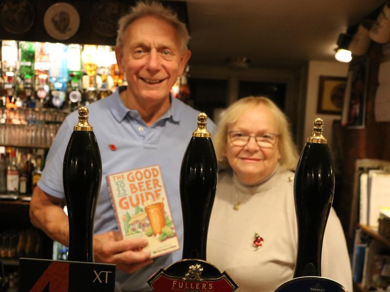 Bird in Hand, HoT - Graham & Celia Steward with their GBG 2023. (Pub, Publican). Published on 11-11-2022