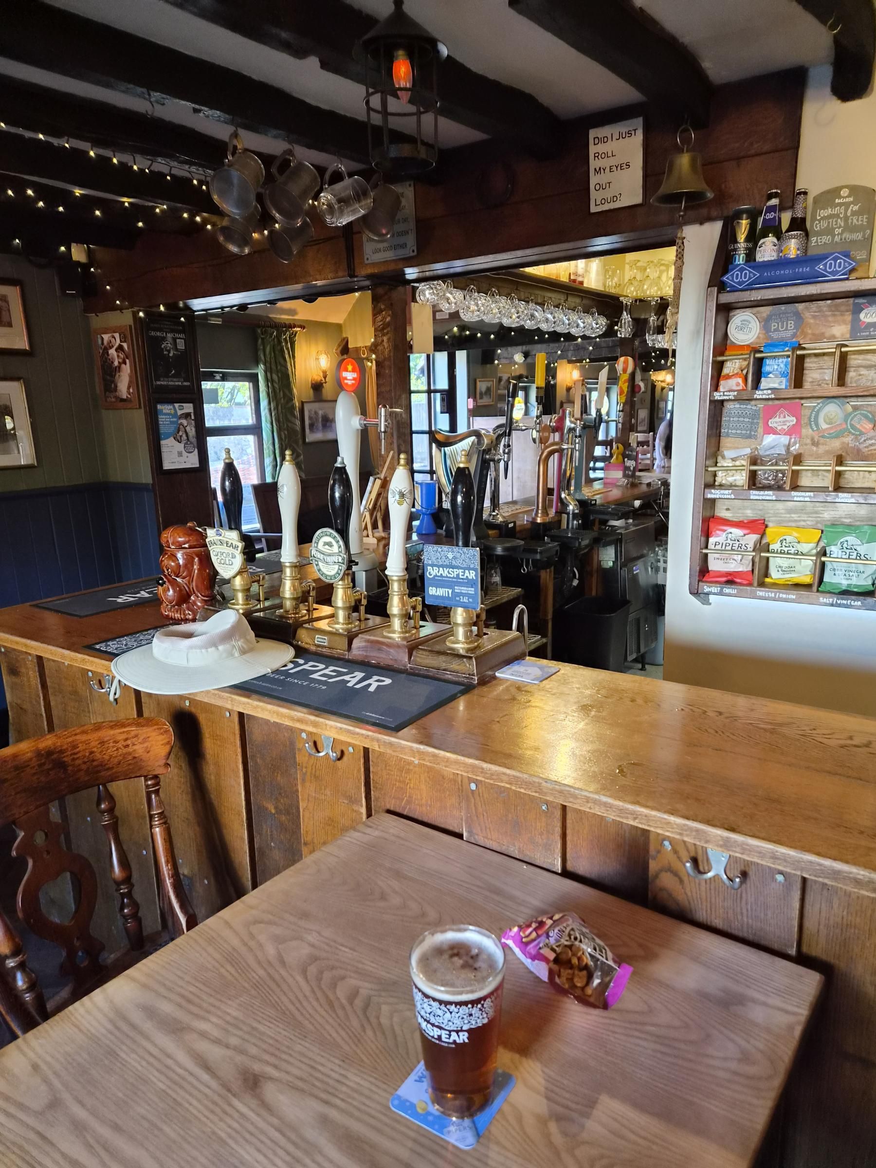 Catherine Wheel, Goring - bar - Sep 2026. (Pub, Bar). Published on 17-09-2026