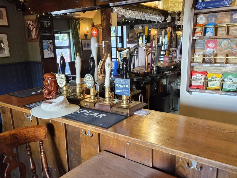 (Pub, Bar). Published on 17-09-2026