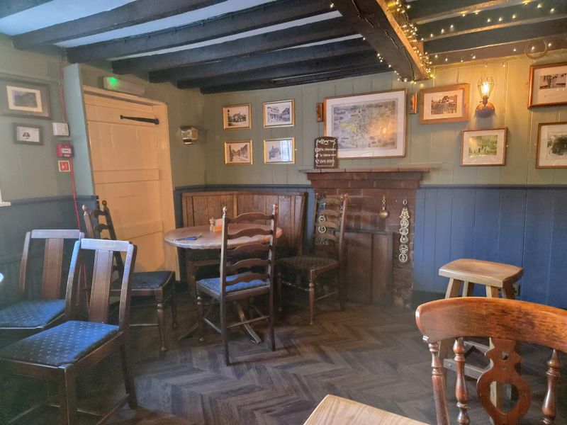 (Pub, Bar). Published on 17-09-2026