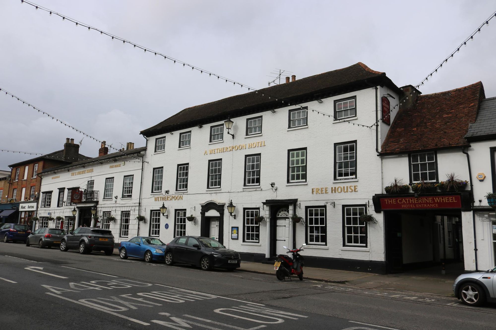 Henley-on-Thames - Catherine Wheel - looking north-west Feb 2026. (Pub, External). Published on 08-04-2026