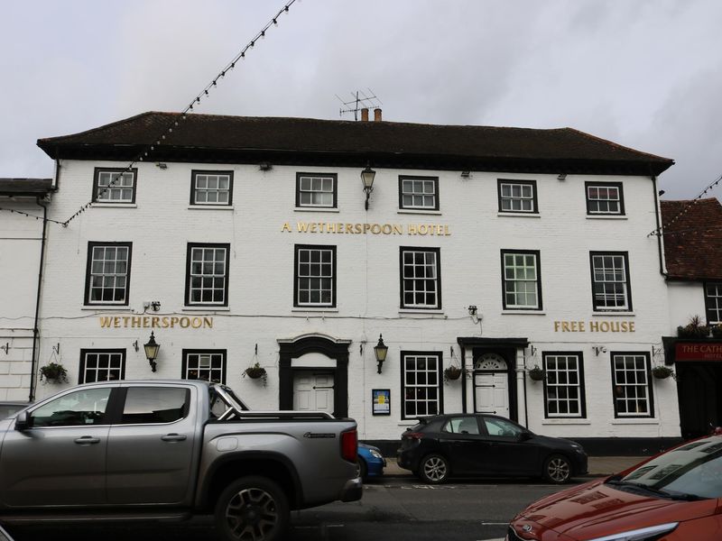 Henley-on-Thames-Catherine Wheel - western block - looking north. (Pub, External). Published on 08-04-2026 