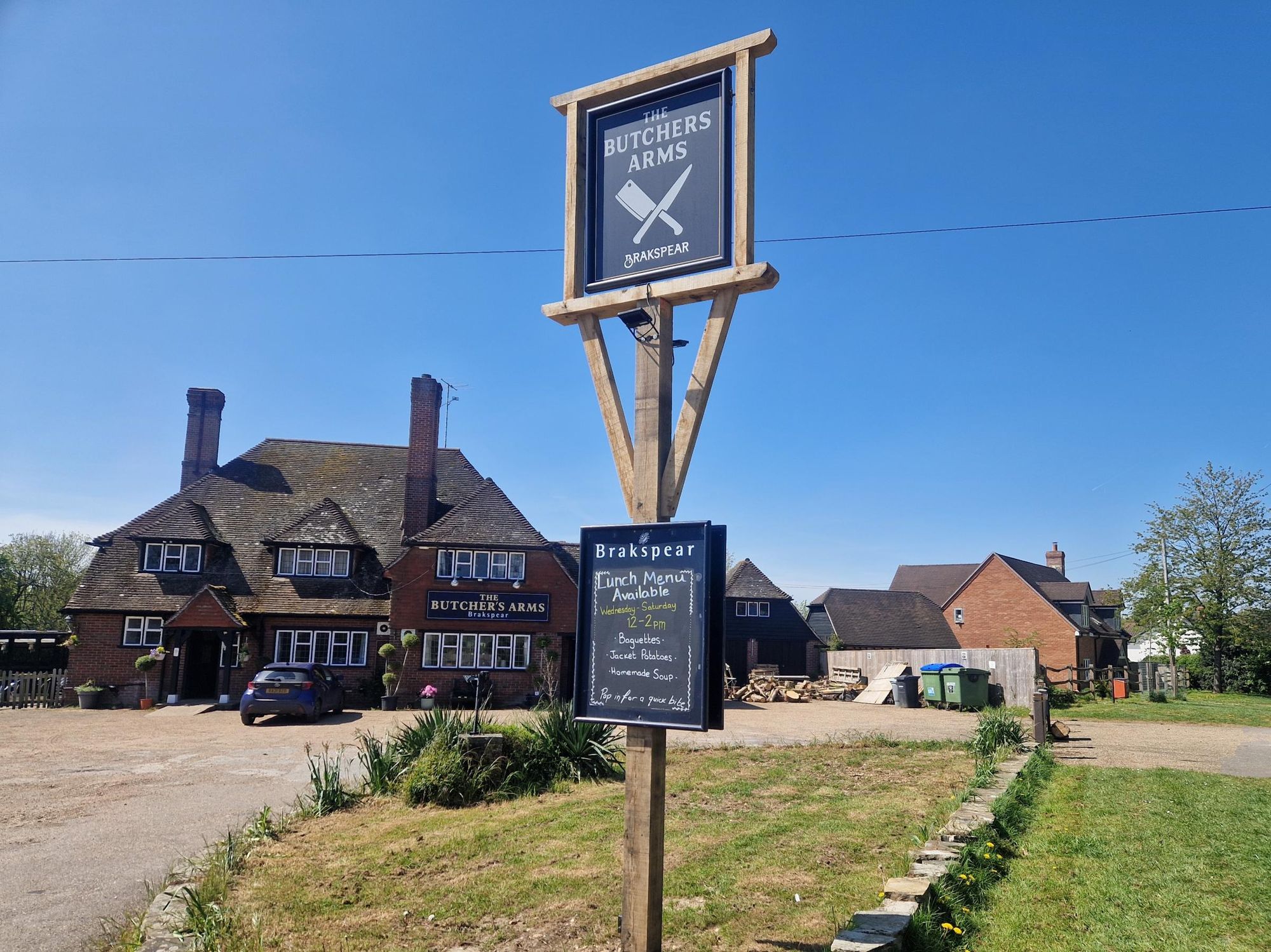 Butcher's Arms SC - Pub sign and Pub - Apr 2026. (Pub, External, Sign, Key). Published on 15-05-2026