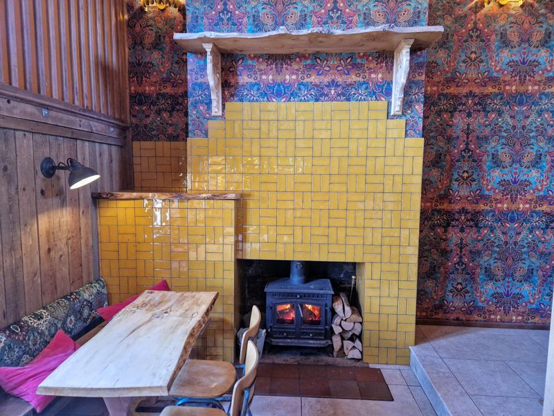 Spire & Spoke, Watlington - fireplace - Feb 2024. (Pub). Published on 02-03-2024