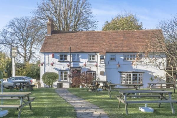 Carriers Arms, Watlington - looking north-west. (Pub, External). Published on 19-11-2013