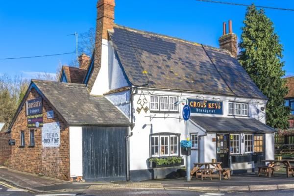 Wallingford - Cross Keys - looking north-east Feb 2014. (Pub, External). Published on 19-02-2014