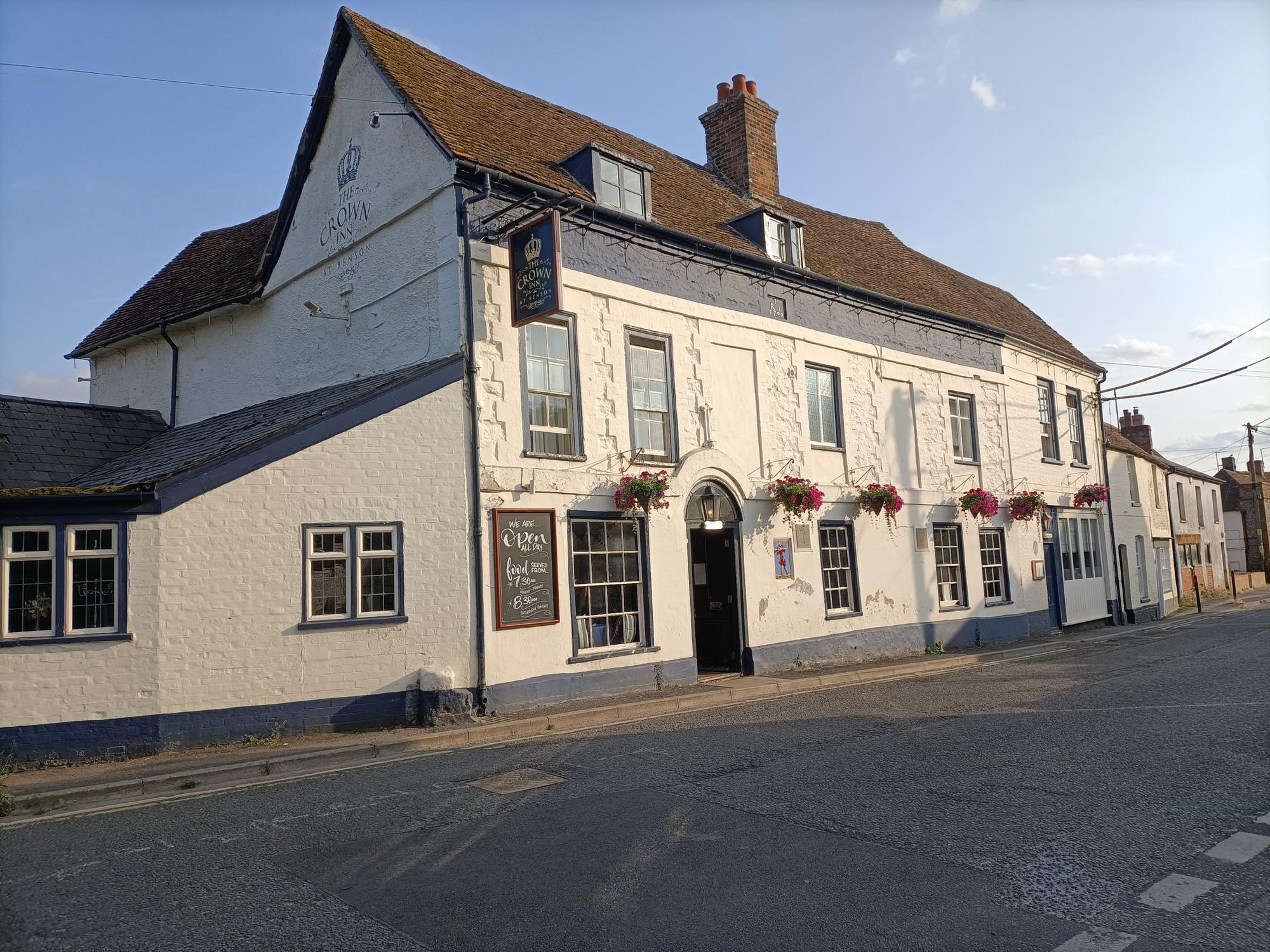 Crown from East. (Pub, External, Sign, Key). Published on 21-07-2026