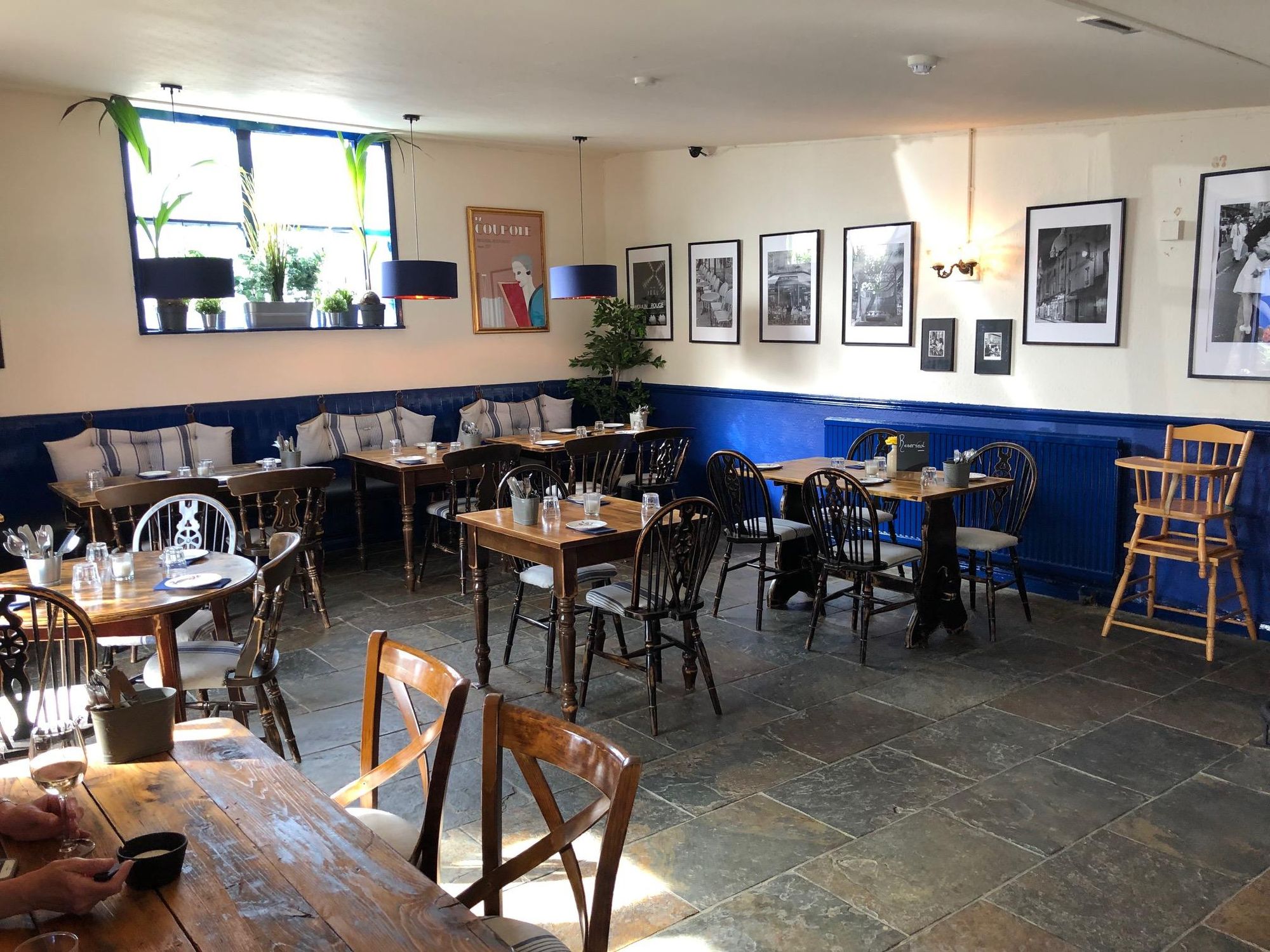 (Restaurant). Published on 05-12-2019