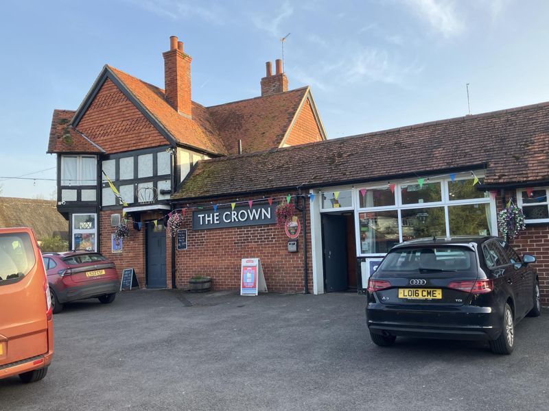 Crown, Chalgrove - April 2026. (Pub, External, Key). Published on 10-04-2026