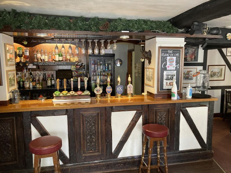 (Bar). Published on 25-08-2026