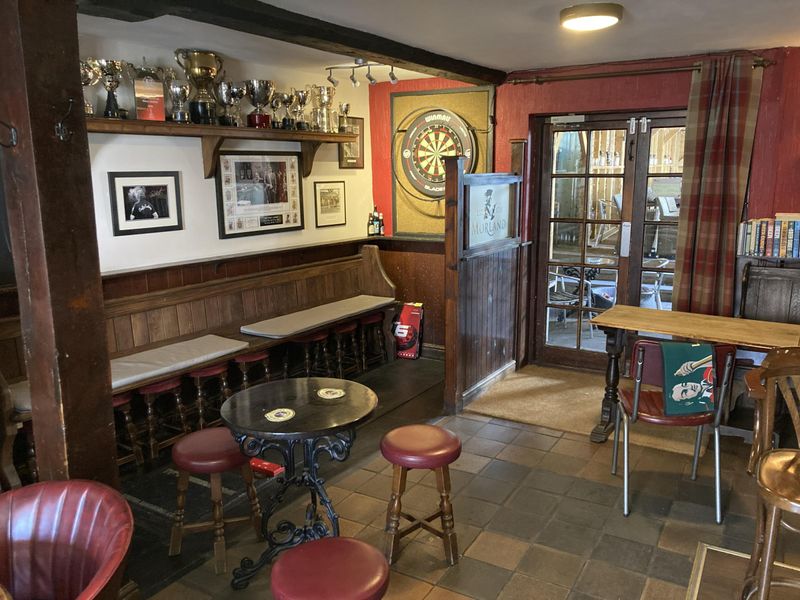 (Bar). Published on 25-08-2026