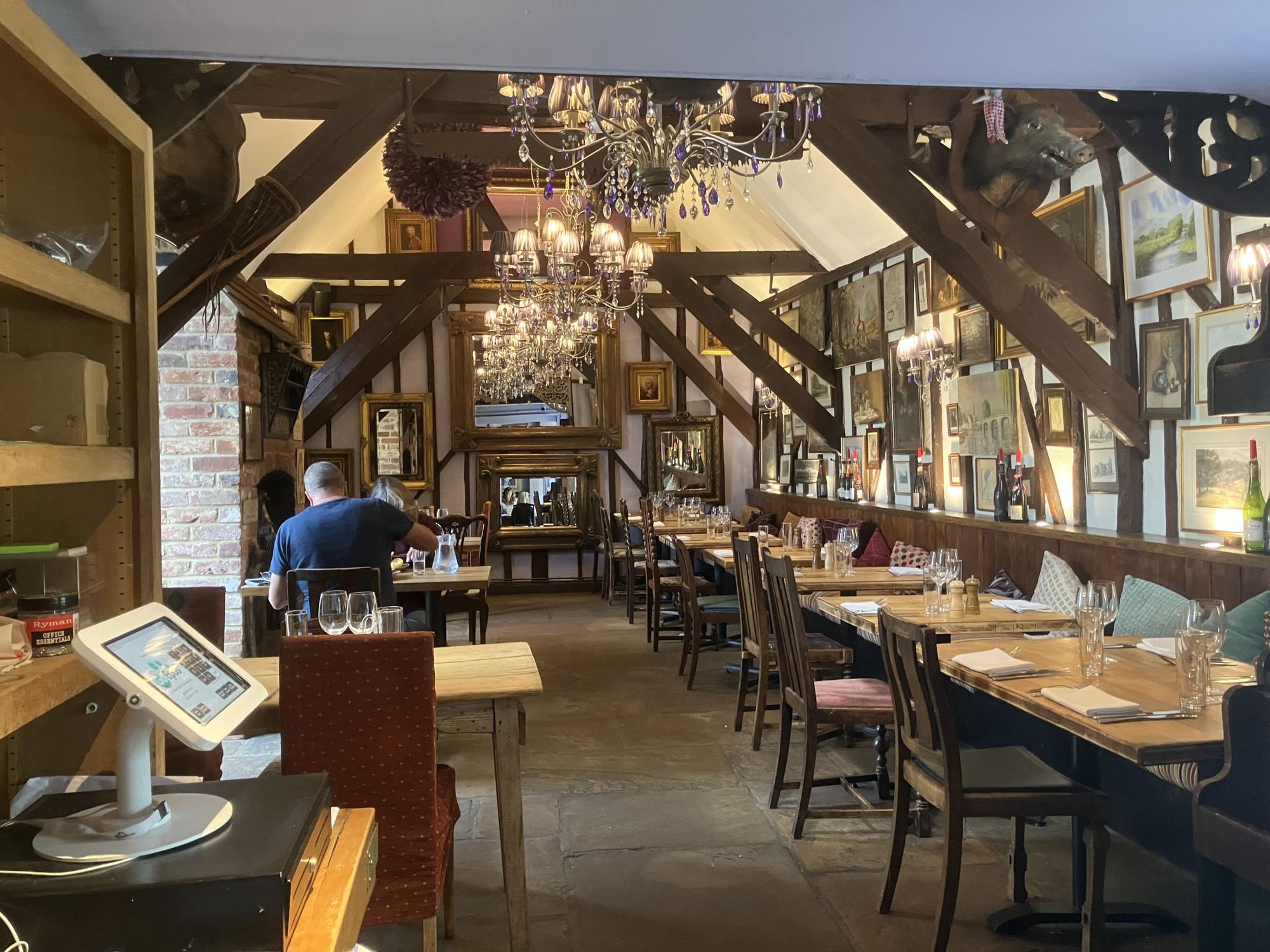 Greyhound, Peppard - Barn Dining Room - October 2026. (Restaurant). Published on 09-10-2026