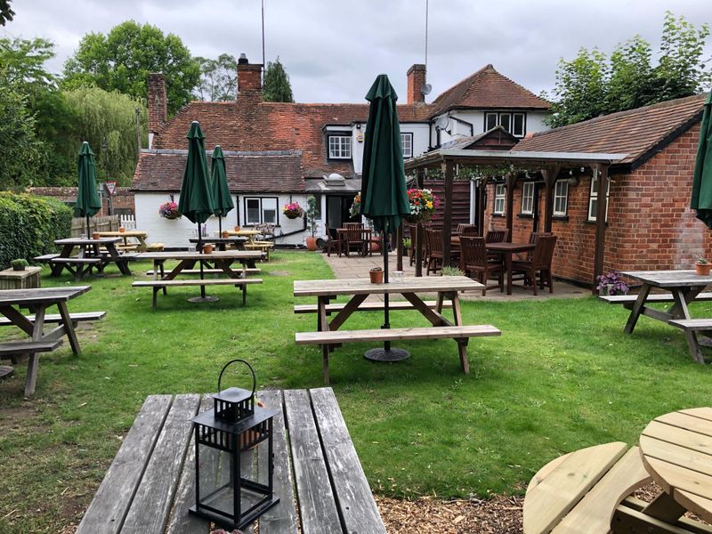 Greyhound, Whitchurch - garden looking west, Aug 2021. (Pub, Garden). Published on 28-09-2021