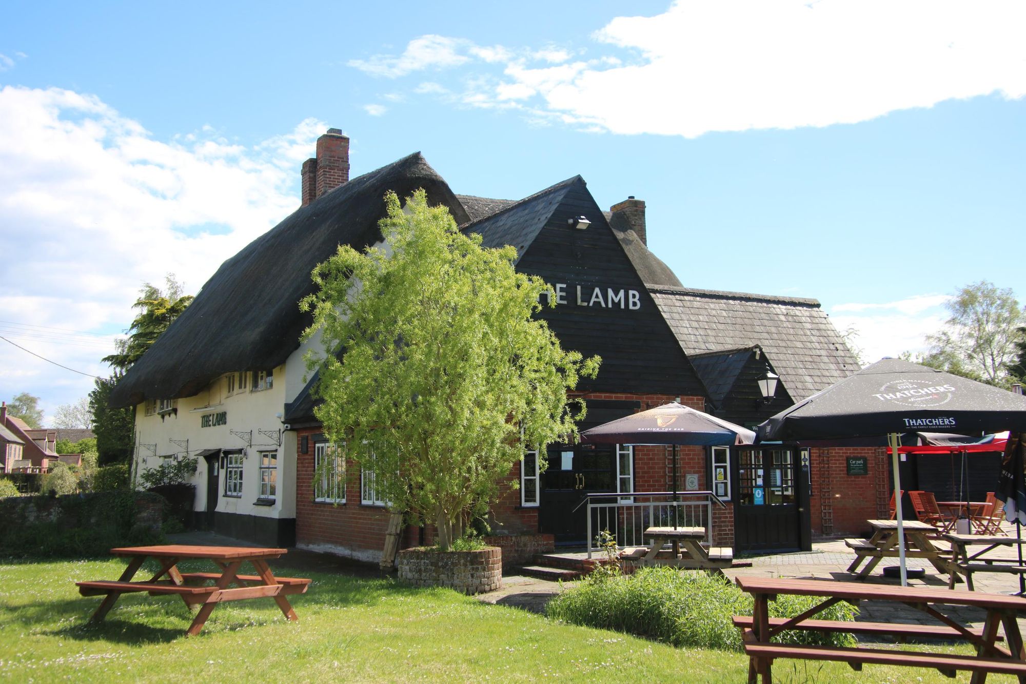 Chalgrove - Lamb - looking south - 2021 May. (Pub, External). Published on 17-03-2022