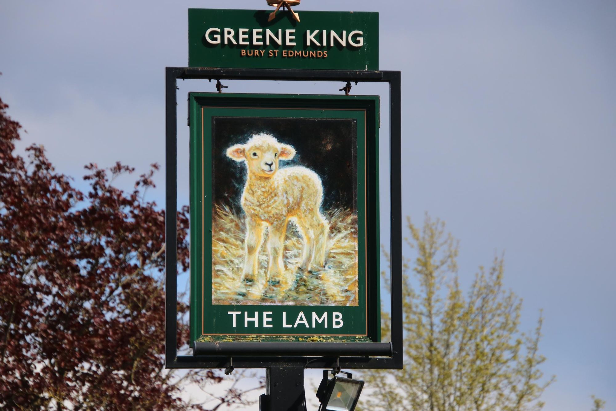 Chalgrove - Lamb - sign looking east - 2021 May. (Pub, Sign). Published on 17-03-2022