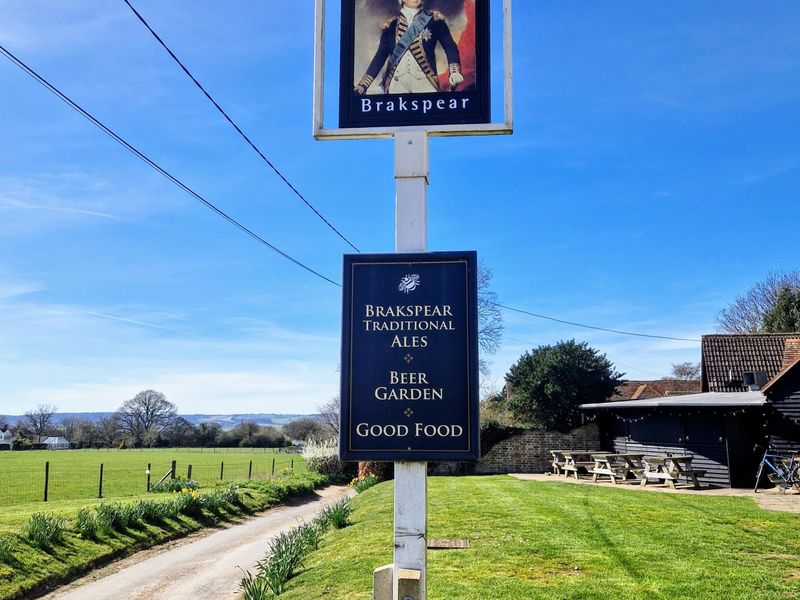 King William IV - pub sign and garden - Mar 2026. (Garden, Sign). Published on 24-03-2026 