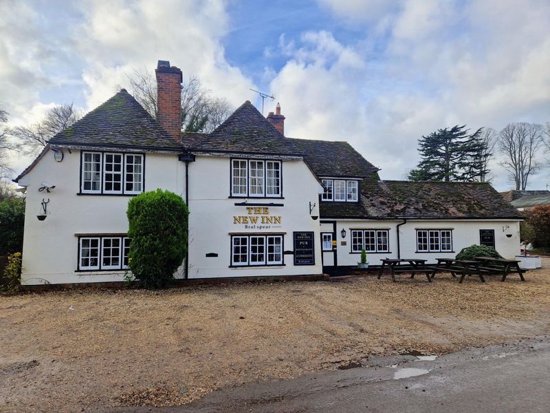 New Inn, Kidmore End - exterior - Dec 2025. (Pub, External, Key). Published on 21-01-2026